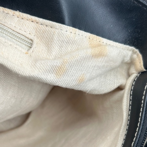 Relic Womens Colorblock Woven Shoulder Bag Black Cream Flower Charm Tote - Picture 9 of 9